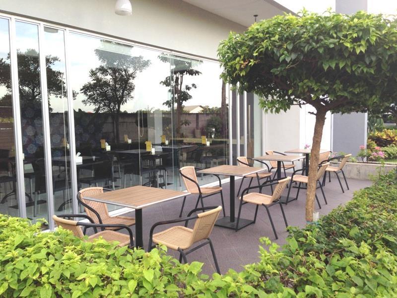 Hotel Tilamas Juanda Sawotratap Экстерьер фото