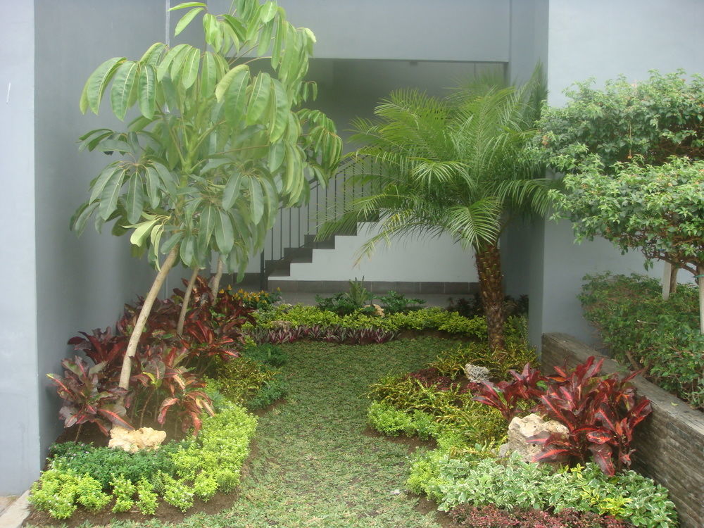 Hotel Tilamas Juanda Sawotratap Экстерьер фото